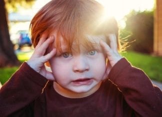 Como é difícil ser criança no mundo dos adultos correria dos adultos influencia na vida das crianças e na infância